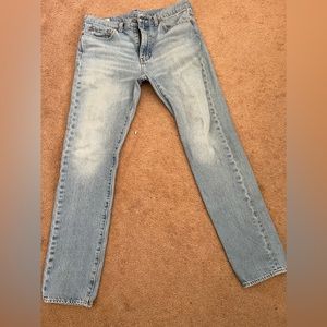 Men’s Levi jeans